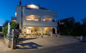 Apartments Villa Filip