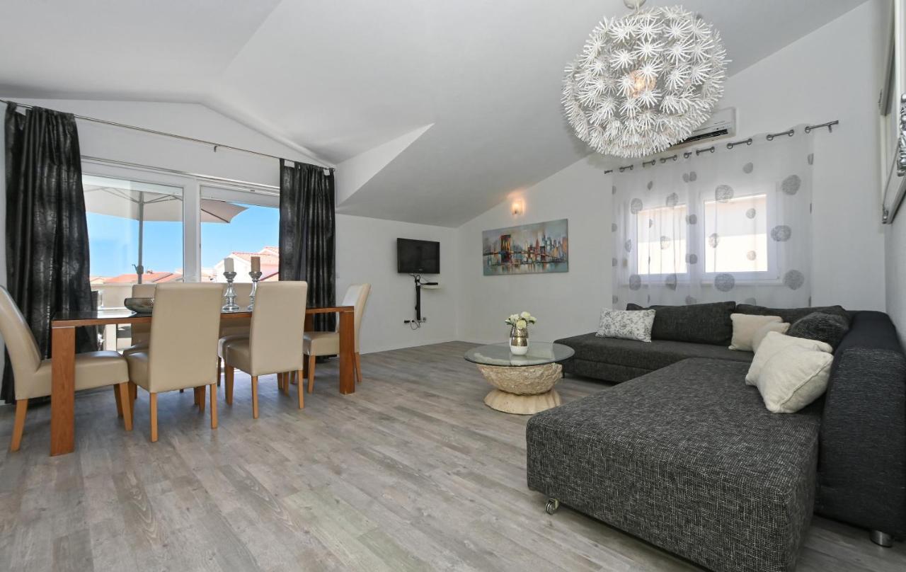Apartments Villa Filip Trogir Zewnętrze zdjęcie